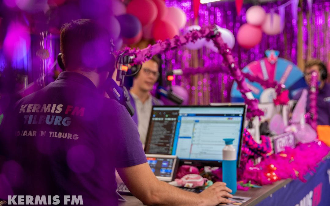 Duik in de wereld van radio met Kermis FM